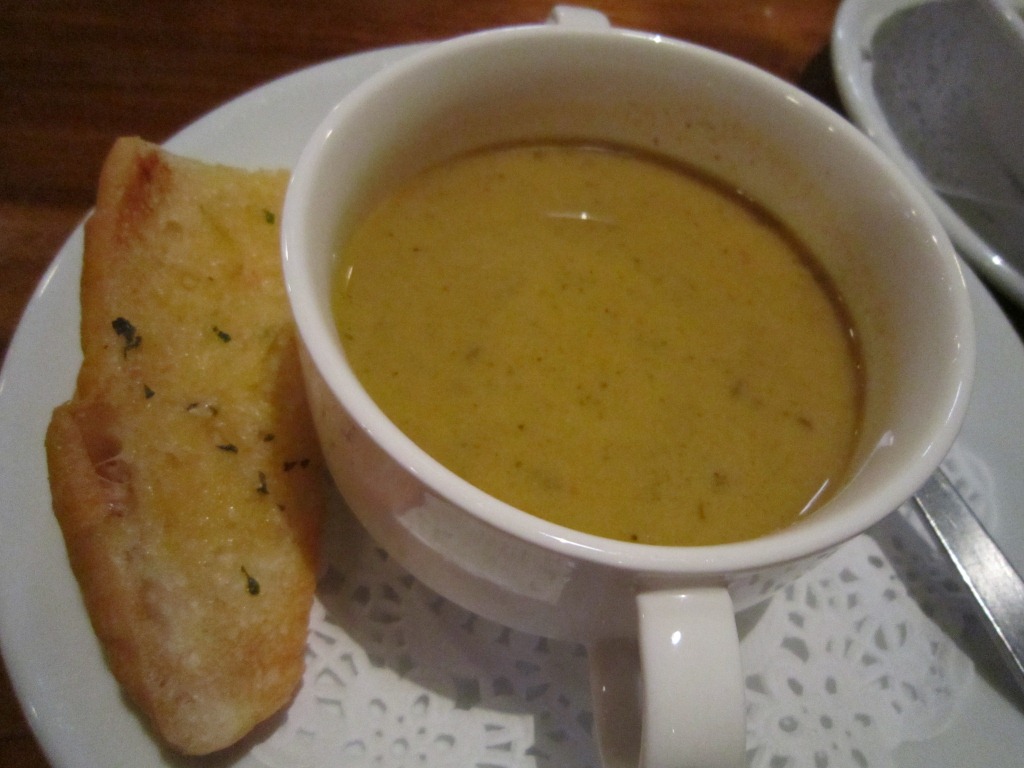 Nice Garlic Bread and Soup (that is not nice)!!!