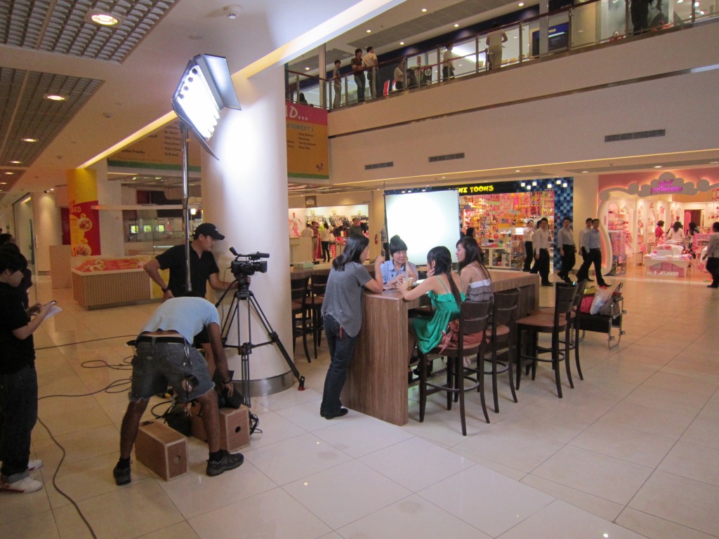 Filming at Shopping mall! Camera... ACTION!!!