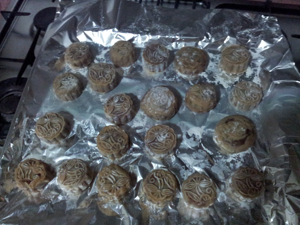 Moon cakes to be sent to Oven!!!